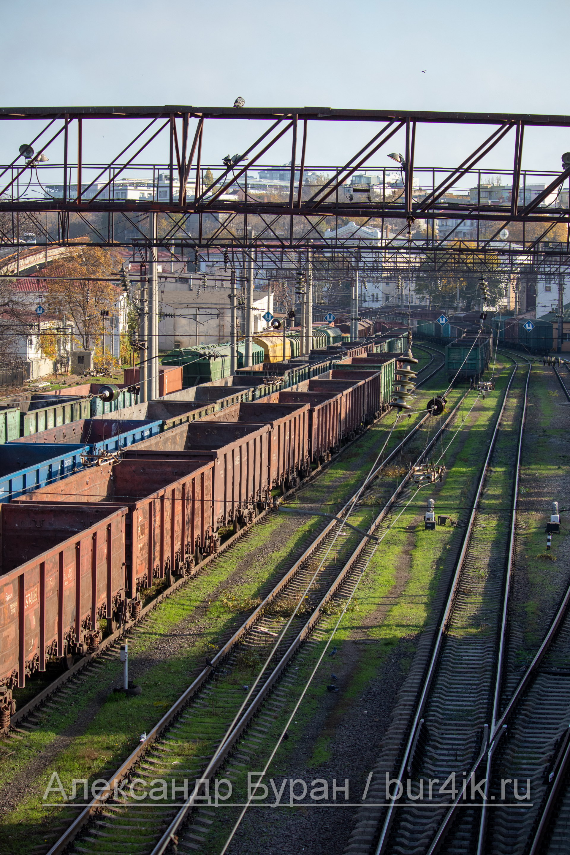 Вагоны и рельсы в порту - Украина, Одесса, 17,10,2019