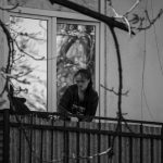 Женщина сушит белье на балконе в центре Одессы – bur4ik.ru – 21.01.2020 - фото 3