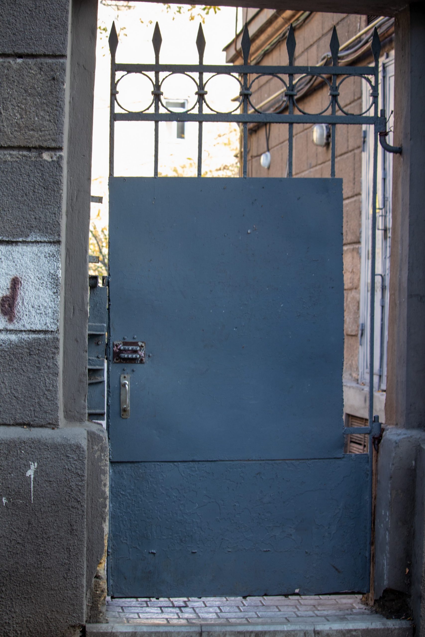 Металлическая входная дверь во двор в Одессе – bur4ik.ru фото 1