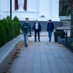 Мужчины на приморском бульваре Одесса