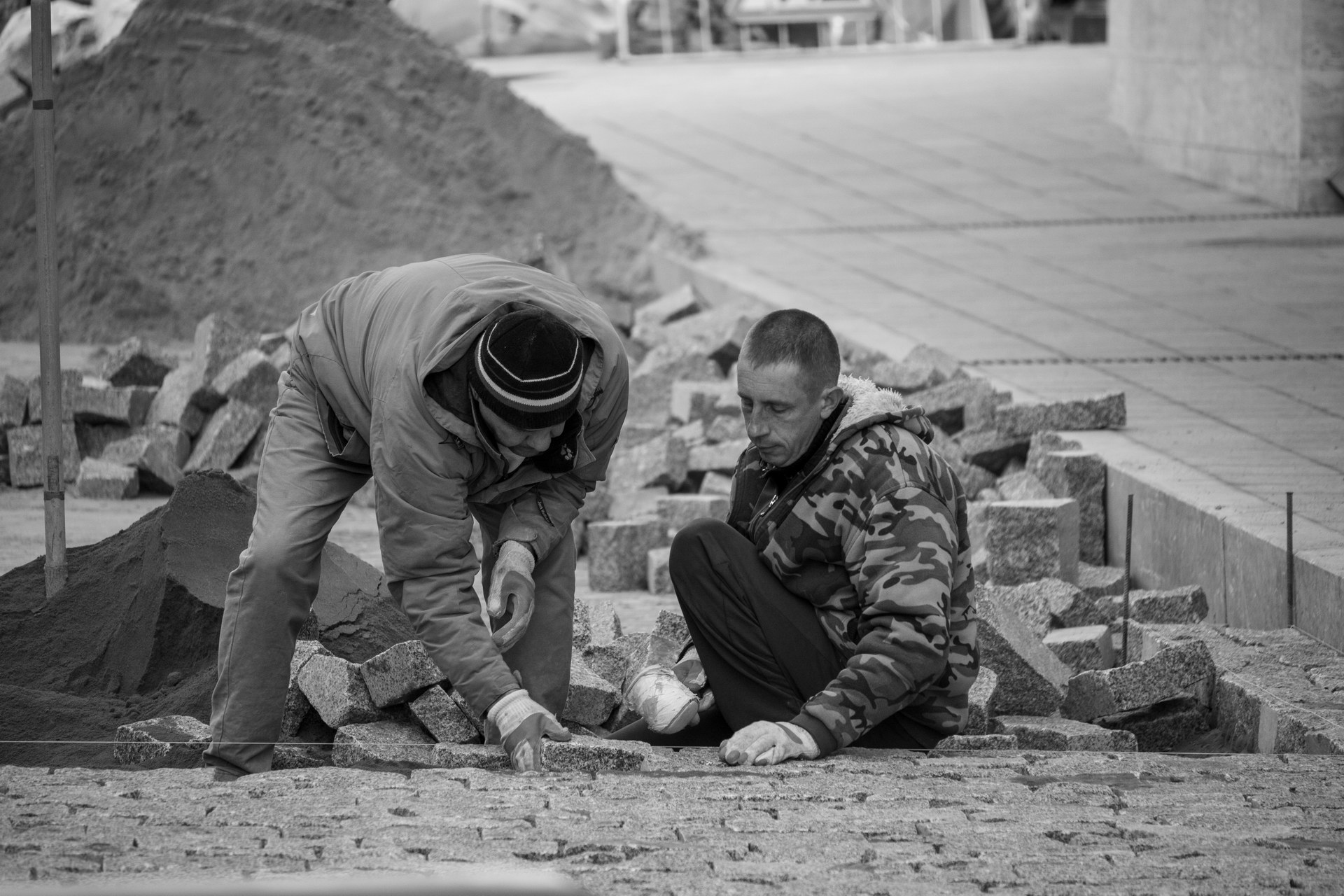 Ремонтные работы в центре города по обновлению плитки на тротуаре Воронцовский переулок Одесса – bur4ik.ru – 21.01.2020 - фото 16