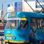 Синий трамвай номер 10 в районе рынка Привоз город Одесса – bur4ik.ru фото 3