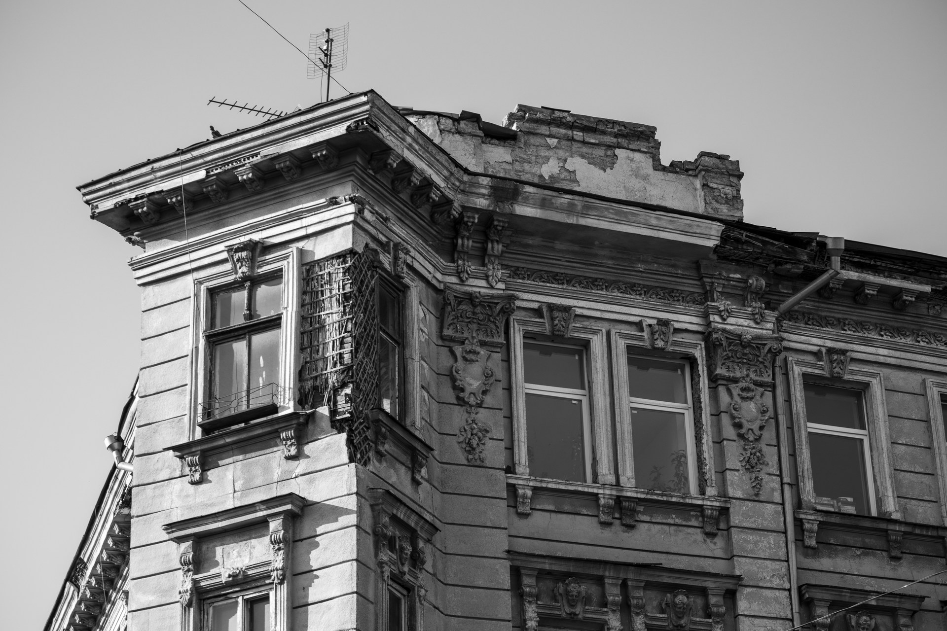 Фасад старинного здания в центре Одессы – bur4ik.ru – 21.01.2020 - фото 6