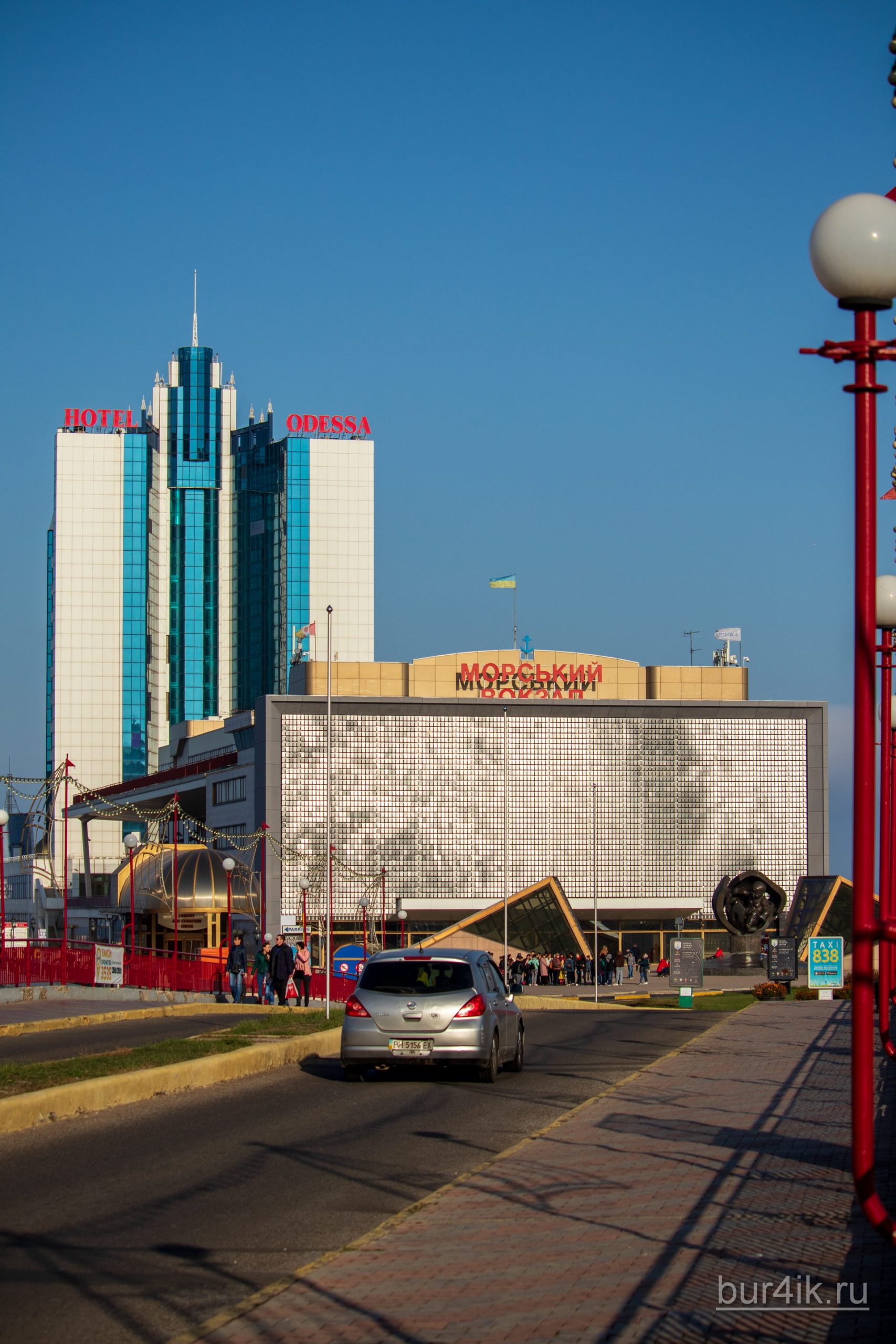 Здание Одесского морского вокзала – вид издалека 12